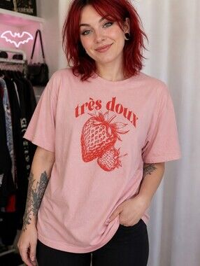 Women's Pink Strawberry Graphic Short Sleeve Tee